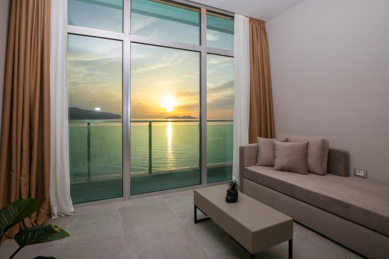 Toto Hotel & Apartments Radhime Bagian luar foto
