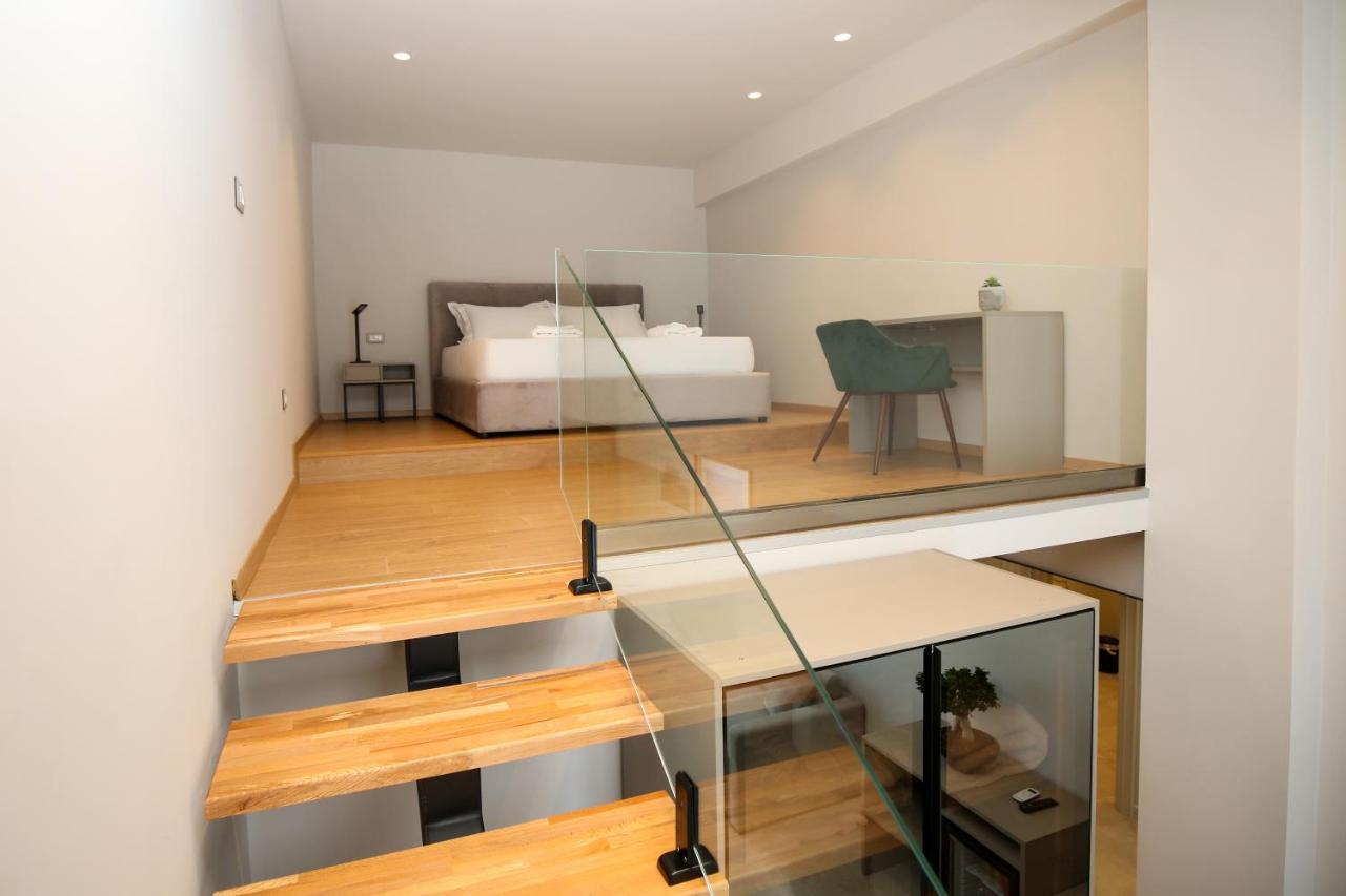 Toto Hotel & Apartments Radhime Bagian luar foto