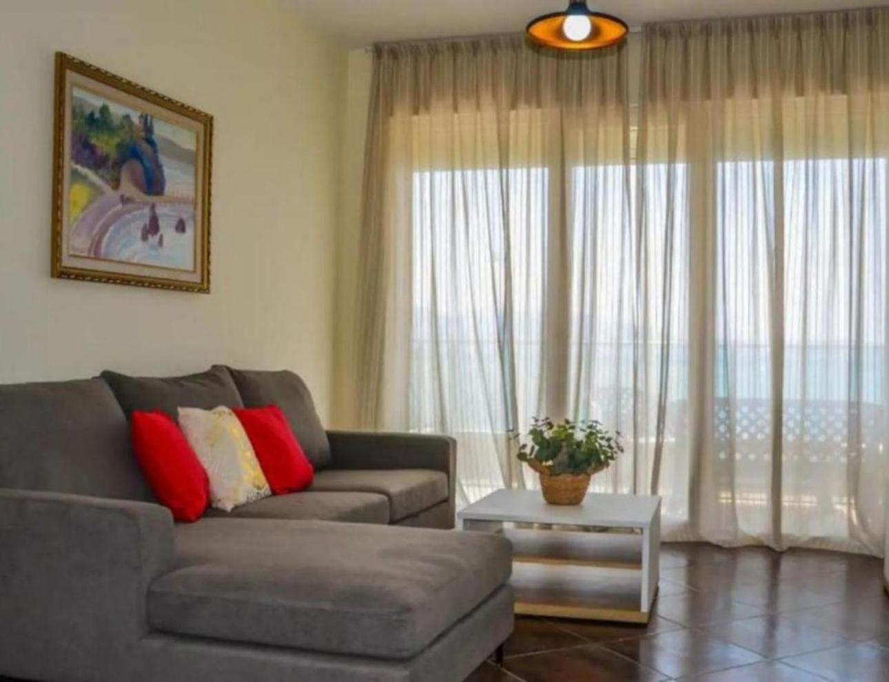 Toto Hotel & Apartments Radhime Bagian luar foto
