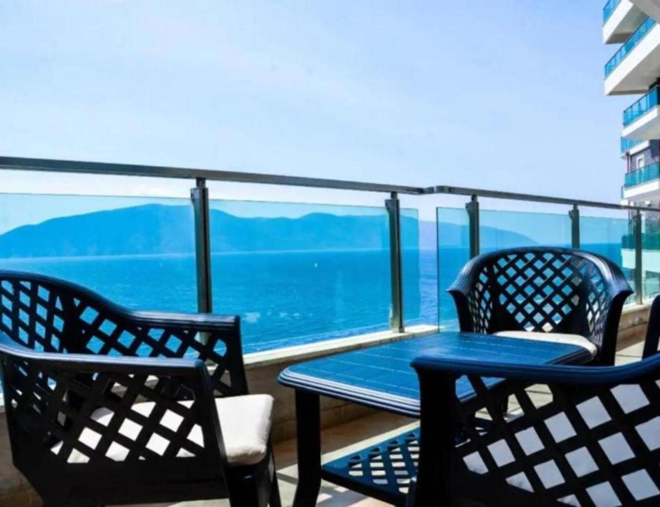 Toto Hotel & Apartments Radhime Bagian luar foto